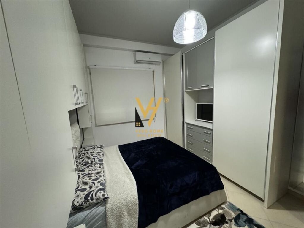 Jepet Apartament 1+1+ballkon me qera te Kodra e Diellit 69 m2