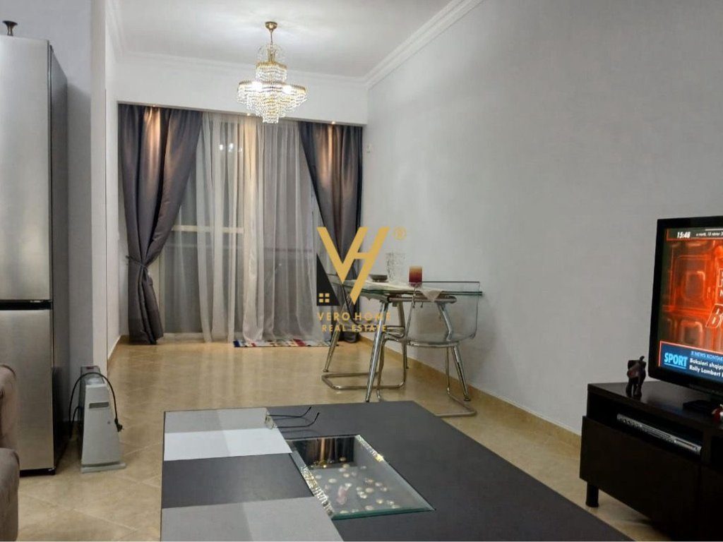 JEPET APARTAMENT 2+1+BLK ME QERA NE FRESK 520 EURO 2