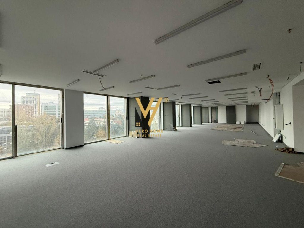 JEPET AMBIENT BIZNESI 1.570 M2 ME QIRA TE DOWNTOWN 39.300 EURO 3