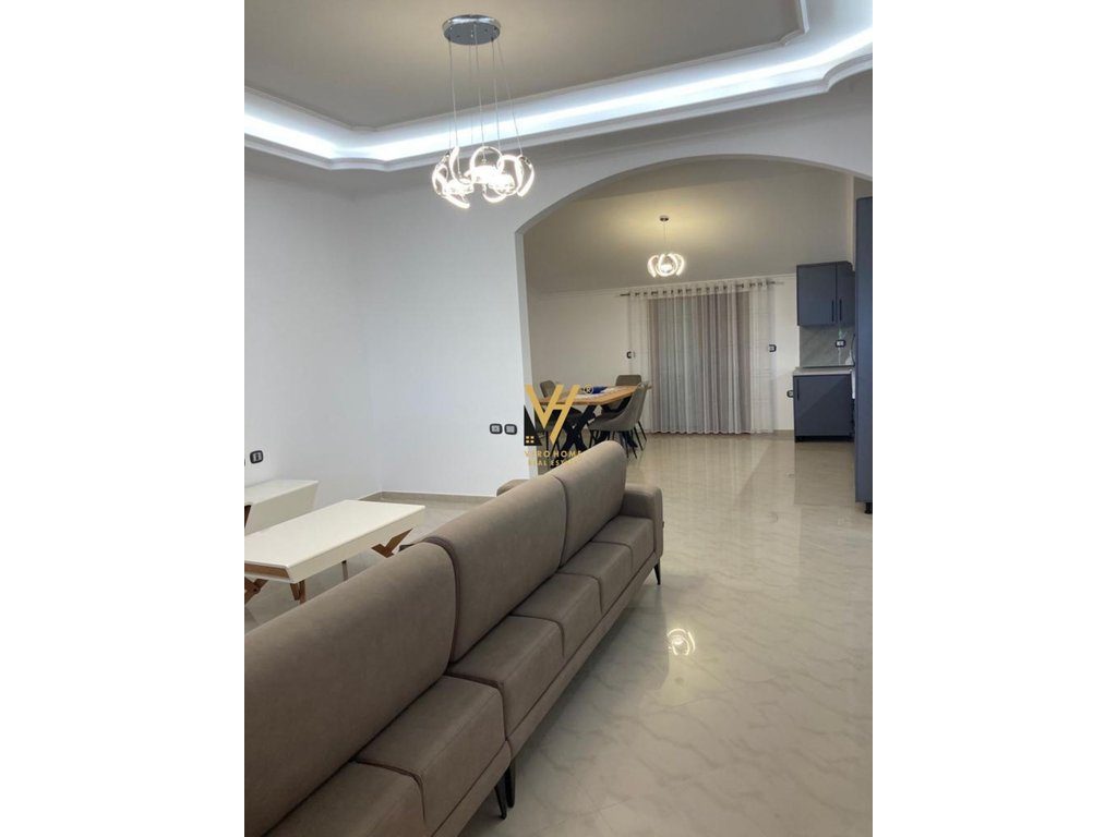 JEPET APARTAMENT 2+1+2 ME QERA NE MISTO MAME 500 EURO 2