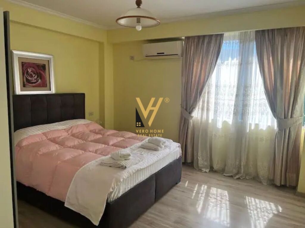 Jepet Apartament 3+1+2+ballkon me qera te Stacioni i Trenit 150 m2