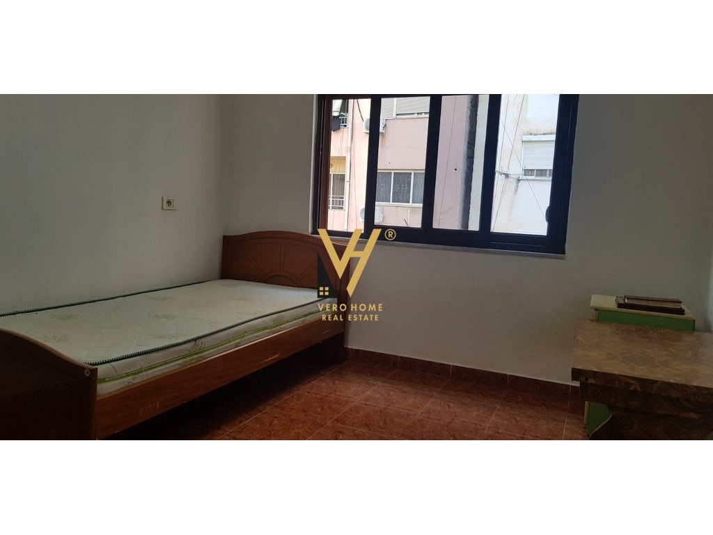 JEPET APARTAMENT 2+1+BLK ME QERA TE SHESHIT WILLSON 60.000 LEKE 3