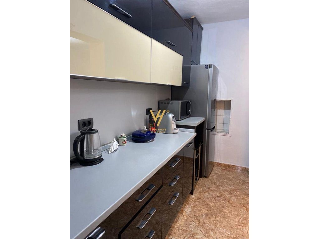 JEPET APARTAMENT 2+1 ME QERA TE RRUGA ELBASANIT 60.000 LEKE 2
