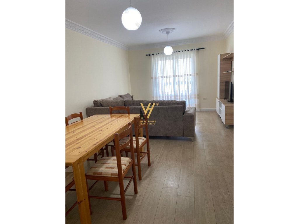 JEPET APARTAMENT 2+1+BLK ME QIRA NE LAPRAKE 550 EURO 2