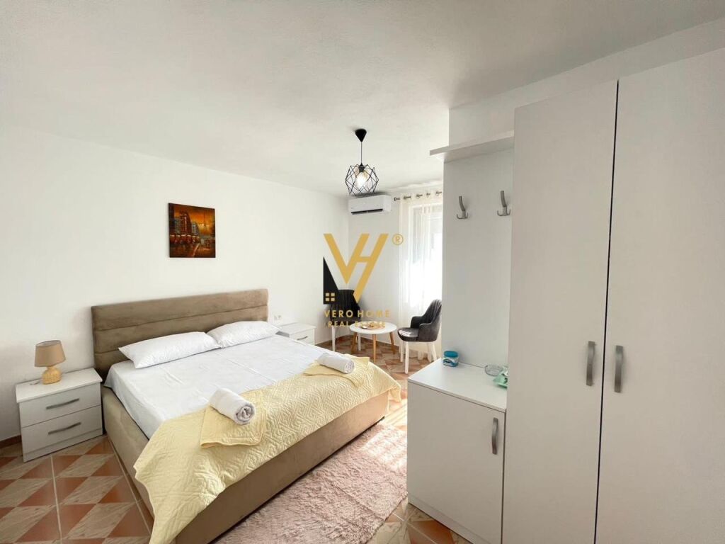 Shitet vile 2 katshe te Rruga Xhafer Zelka 160 m2