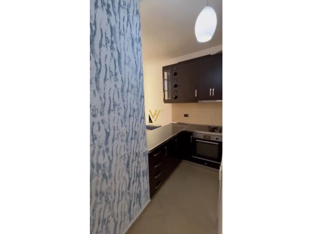 Shitet Apartament 1+1+ballkon te Fresku 50 m2 3