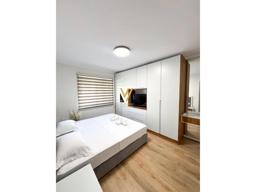 JEPET APARTAMENT 2+1+BLK ME QERA TE STADIUMI DINAMO 75.000 LEKE 4