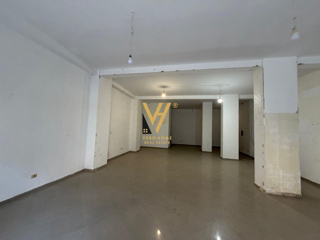 JEPET AMBIENT BIZNESI 150 M2 ME QERA TEK ISH ALPHA BANK , ASTIR 85.000 LEKE 2