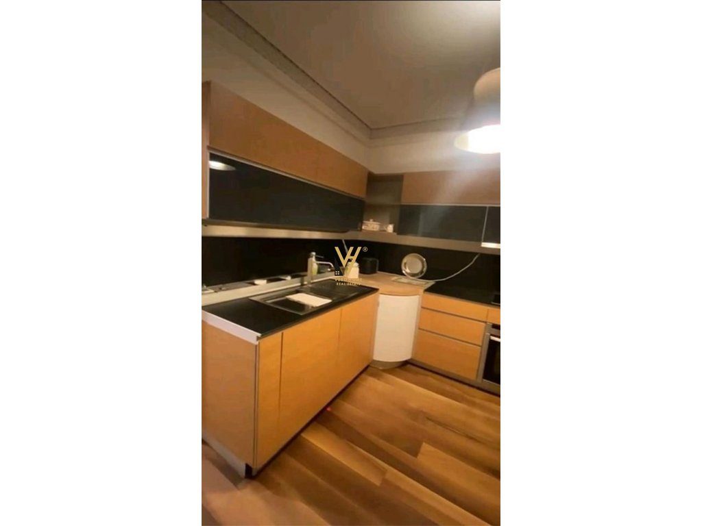 JEPET APARTAMENT 1+1+BLK ME QIRA TE SHKOLLA E KUQE 700 EURO