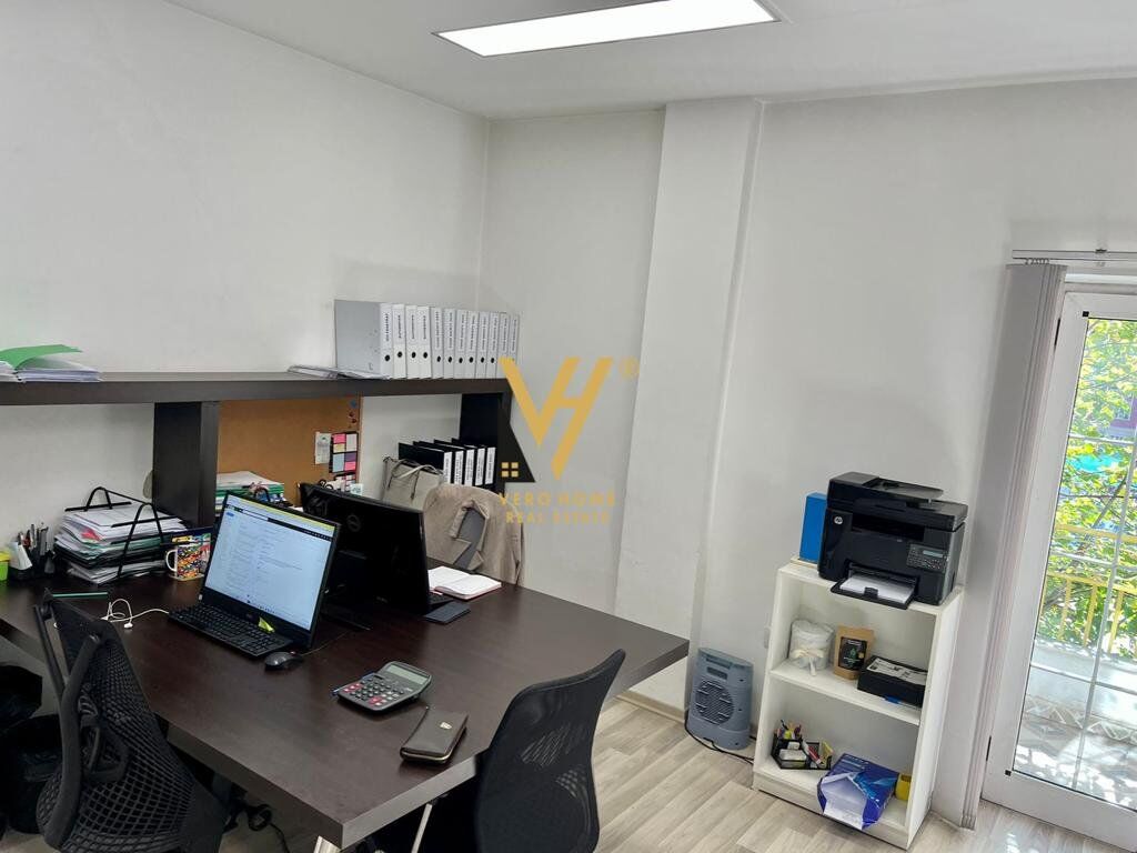 Jepet zyre me qera te Rruga e Elbasanit 150 m2 4
