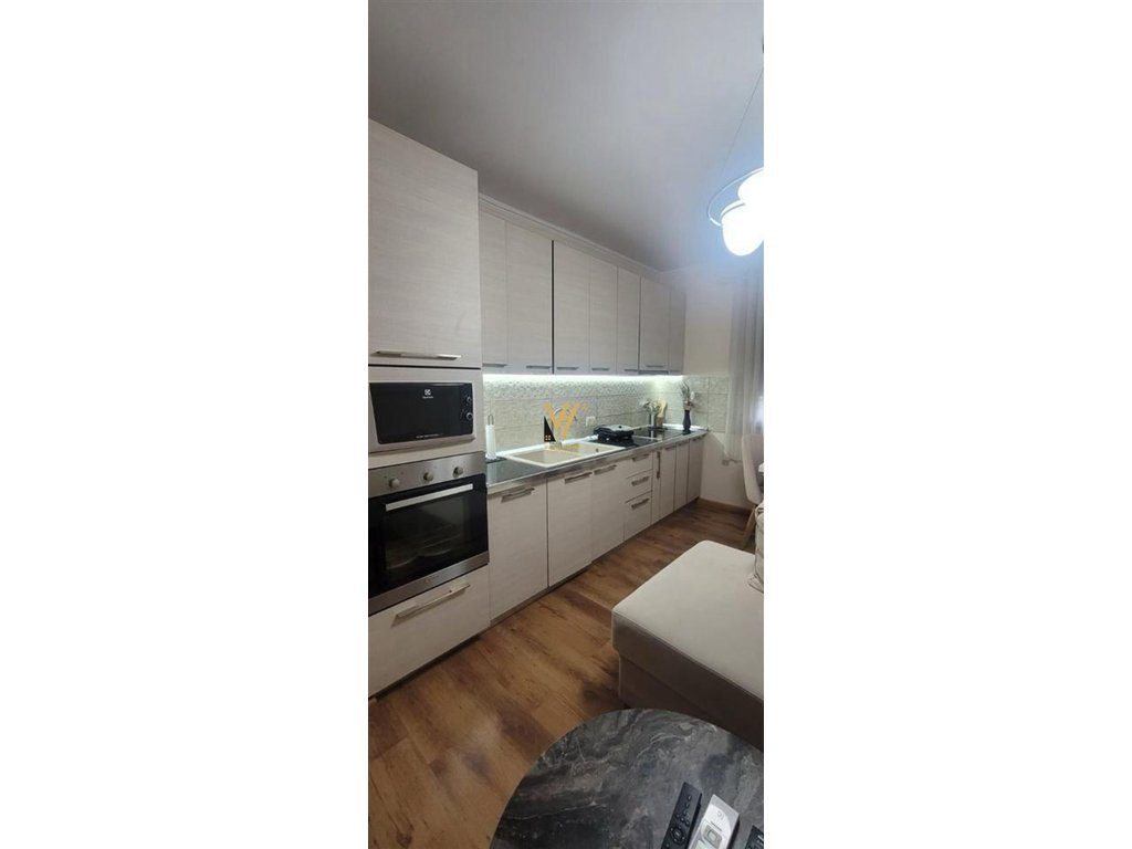 JEPET APARTAMENT 2+1+BLK ME QIRA NE PORCELAN 500 EURO 3