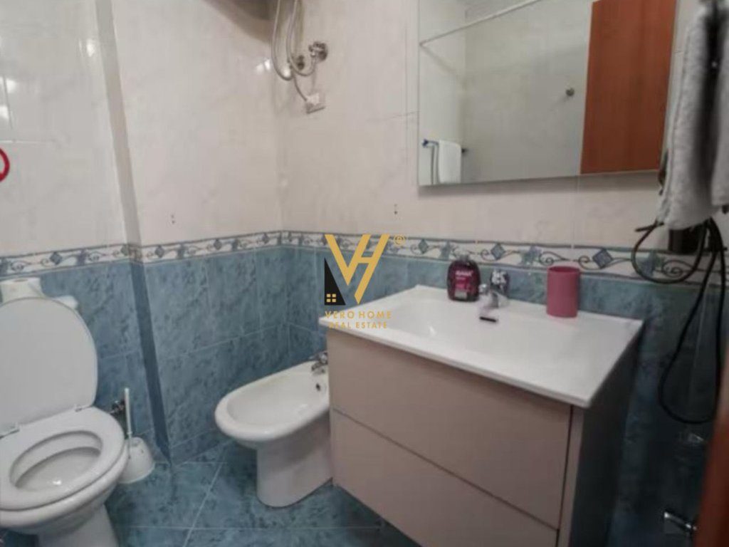 JEPET APARTAMENT 1+1+BLK ME QIRA NE QENDER 700 EURO 4