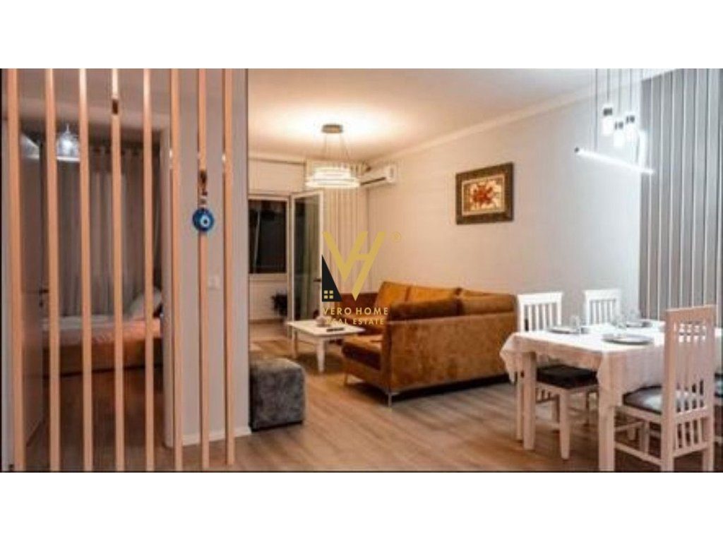 JEPET APARTAMENT 2+1+BLK ME QERA NE BLLOK 1.200 EURO