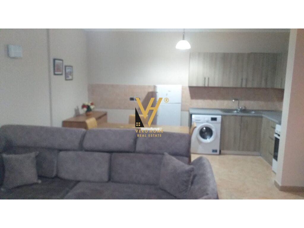 Jepet Apartament 1+1+ballkon me qera ne Bllok 70 m2 2