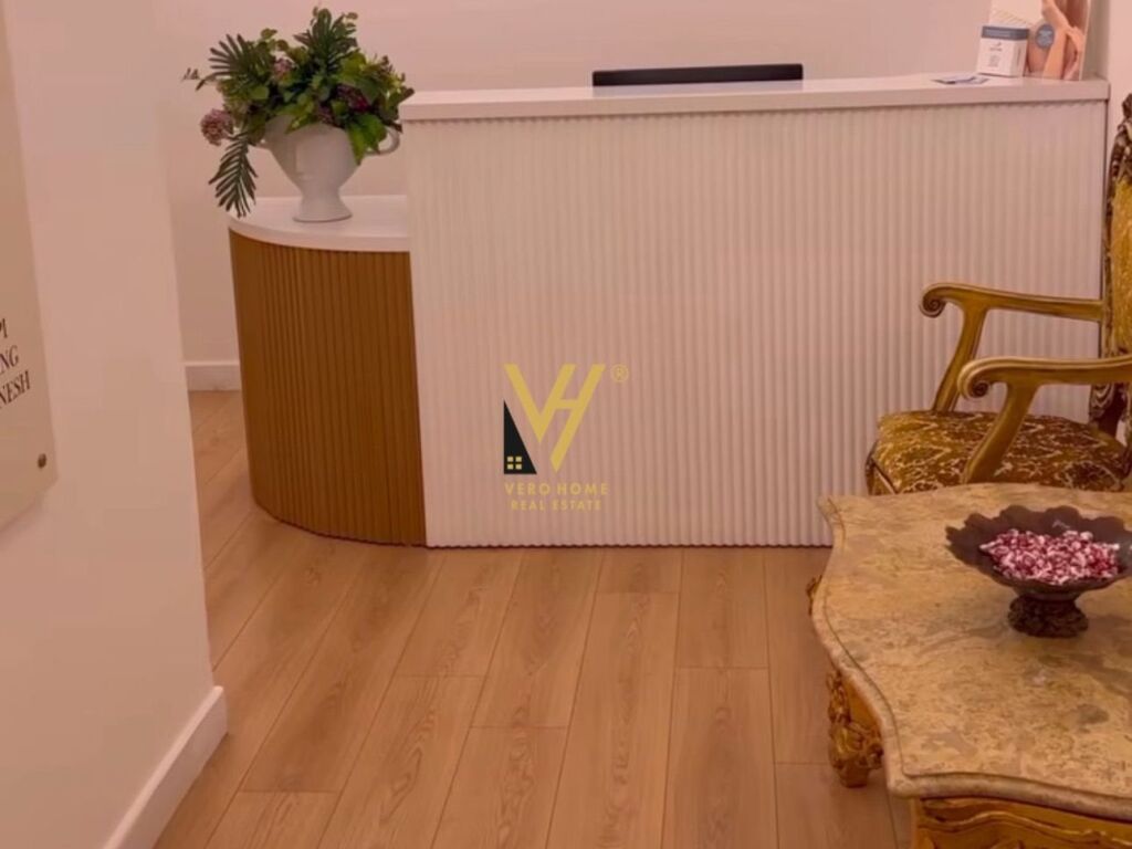 Jepet Klinik Gjinekologjike me qera te Kopshti Botanik 100 m2 4