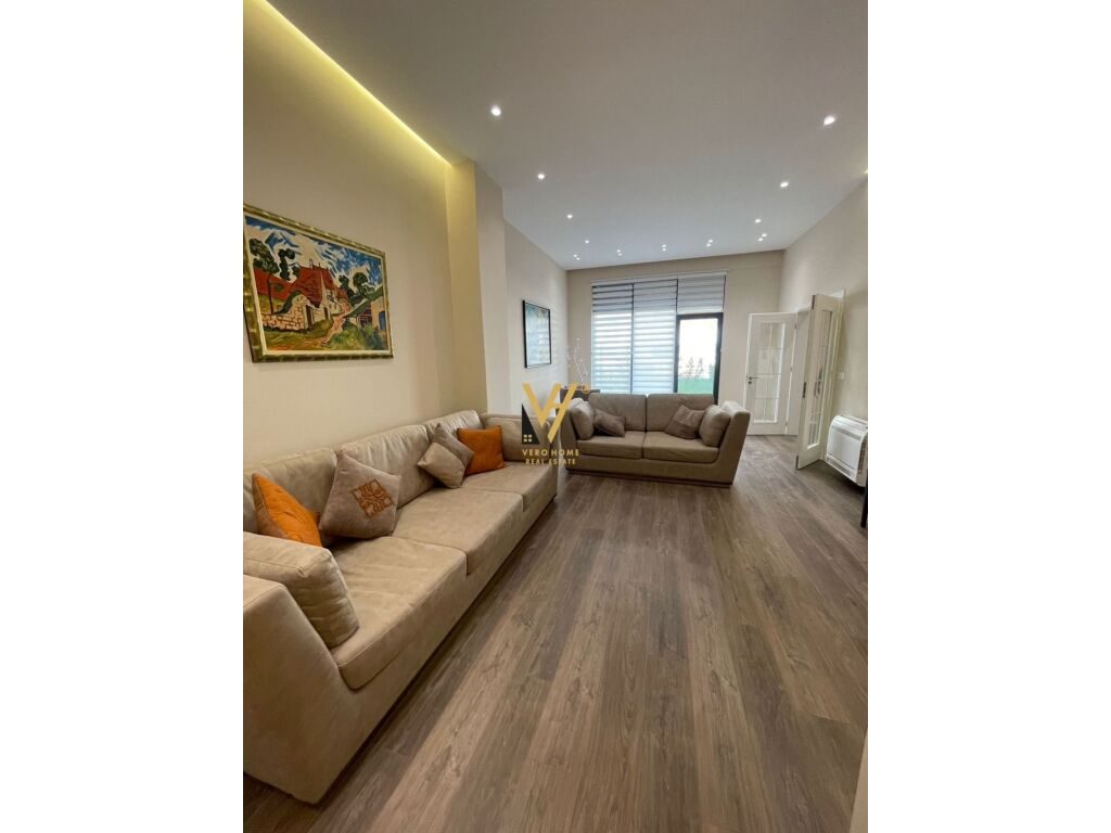 Jepet duplex 3+1+2+post parkimi me qera te Rezidenca Kodra e Diellit 1, 262 m2