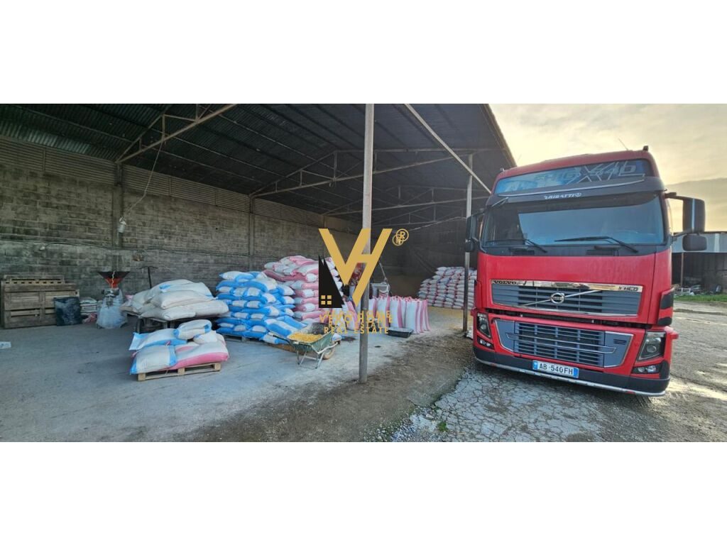SHITEN DY MAGAZINA 800 M2 EDHE 2.500 M2 TRUALL NE DURRES 500.000 EURO