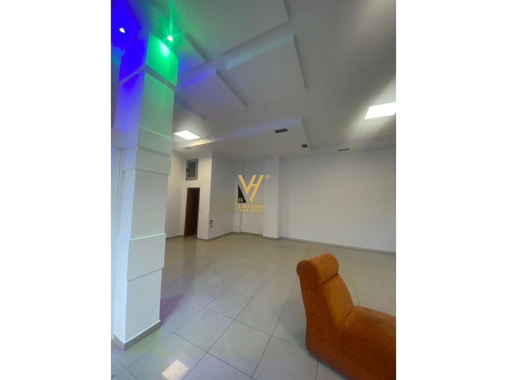 Jepet ambient biznesi me qera te Brryli 100 m2 2