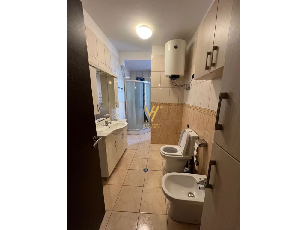 Jepet Apartament 2+1+ballkon me qera te Sheshi Willson 90 m2 3