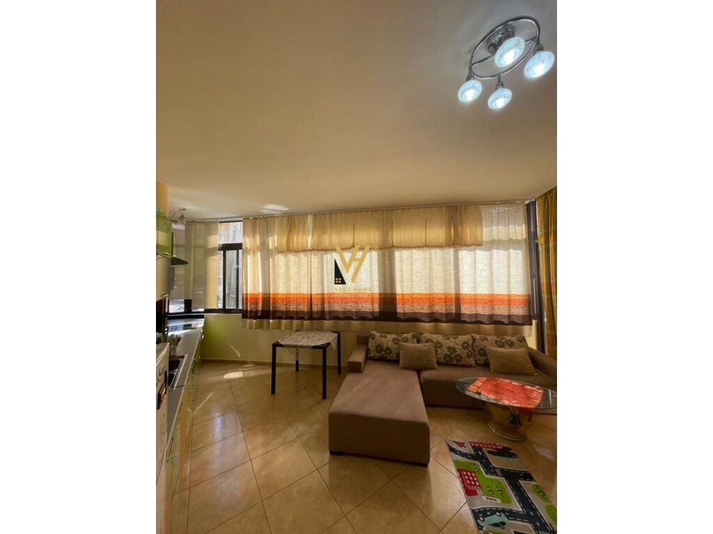 Jepet Apartament 1+1+ballkon me qera te Rruga e Dibres 70 m2