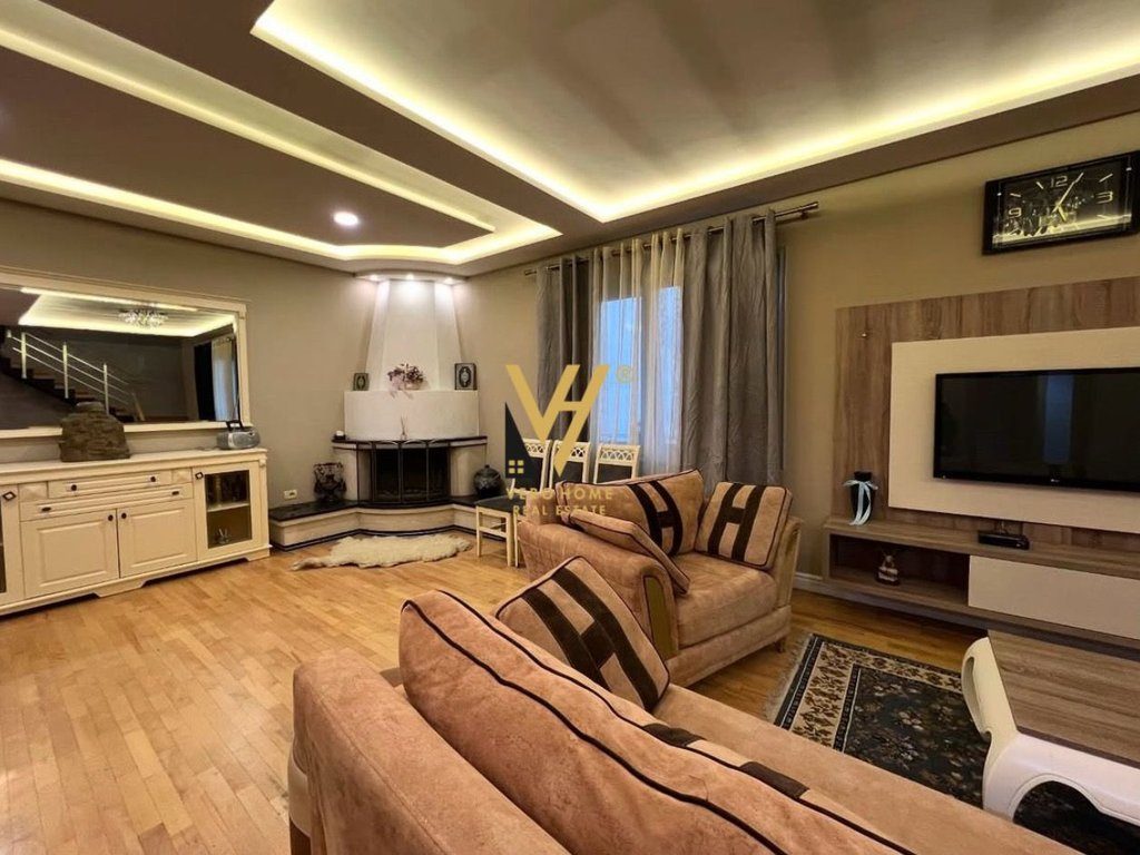 JEPET VILE 3+1+BLK ME QERA TE RRUGA JORDAN MISJA 1.350 EURO 2