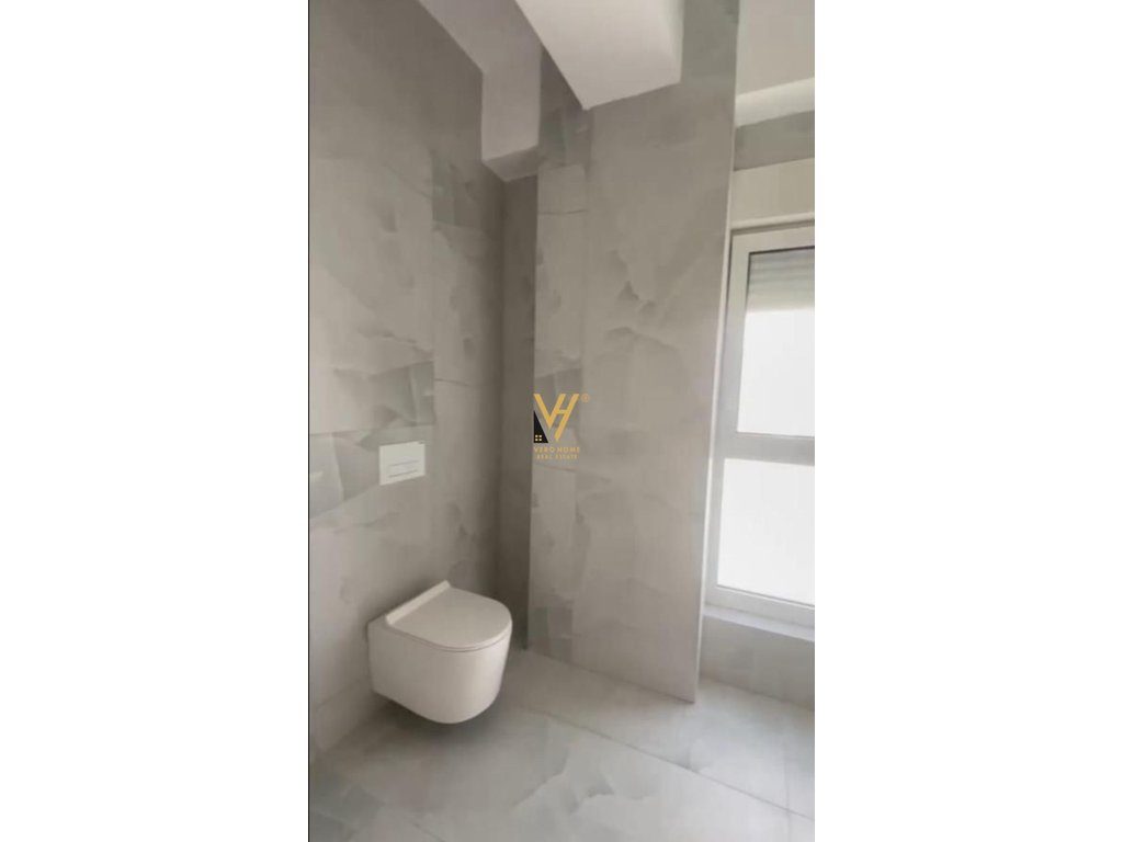 JEPET APARTAMENT 3+1+2+BLK ME QERA NE ALI DEM 600 EURO 3