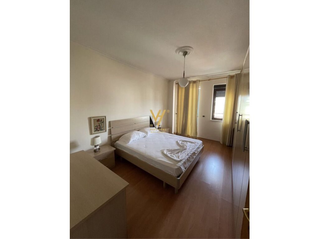 Jepet Apartament 2+1+ballkon me qera ne Bllok 145 m2 4