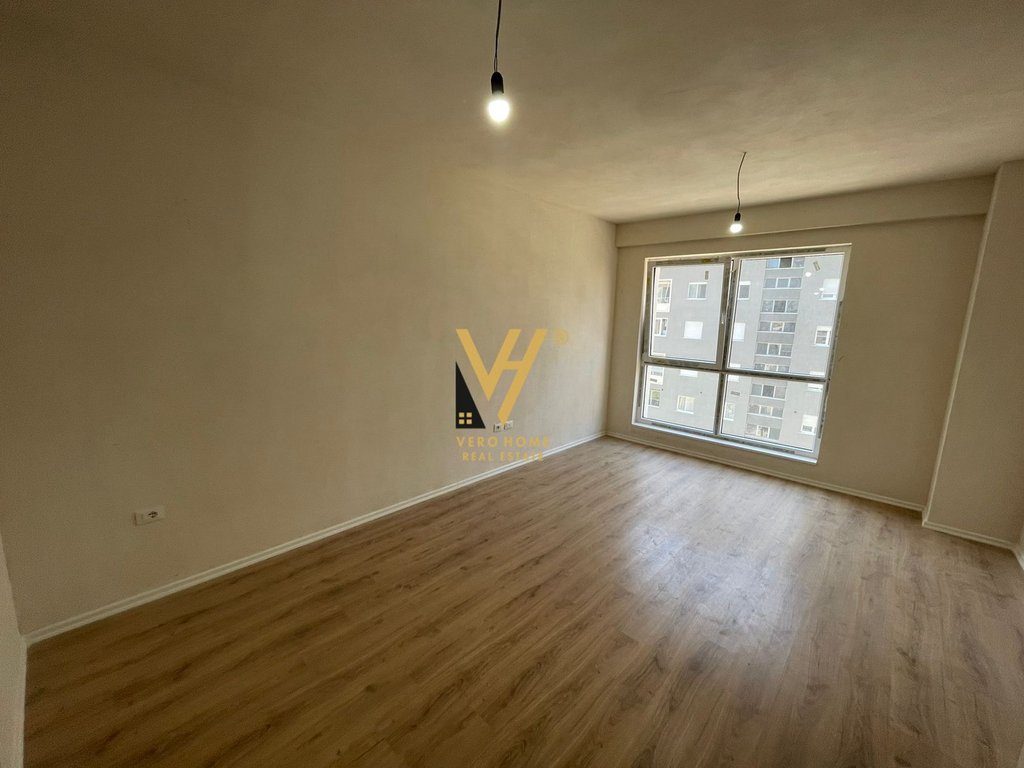 SHITET APARTAMENT 3+1+2+BLK TEK KOMUNA E PARISIT 375.000 EURO 3