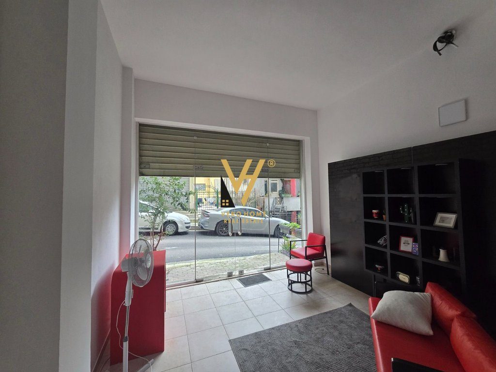JEPET DYQAN 50 M2 ME QERA TE KODRA E DIELLIT 35.000 LEKE 2