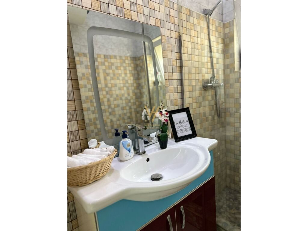 Shitet Apartament 3+1 +Blk + post parkimi te Brryli 110 m2 2