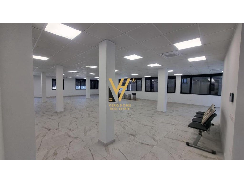 JEPET ZYRE 350 M2 ME QERA PRANE TEG 3.000 EURO 2