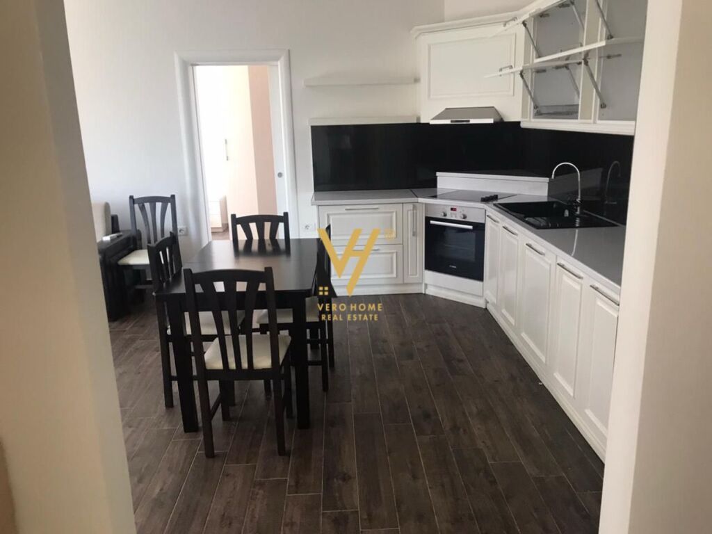 JEPET APARTAMENT 2+1+BLK ME QERA TE BLV GJERGJ FISHTA 700 EURO 2