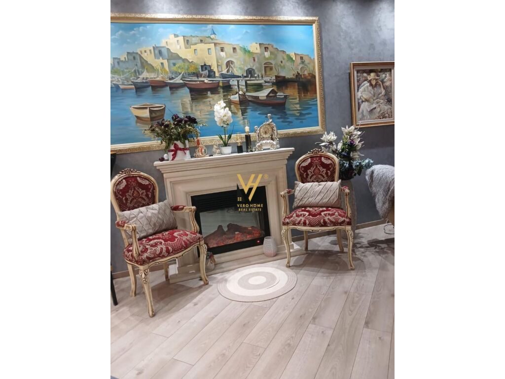Shitet Apartament 2+1+2+ballkon te Ish Parku i Autobusave 140 m2 4