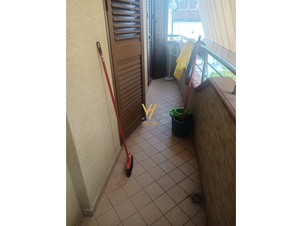 JEPET APARTAMENT 2+1 ME QERA TE KODRA E PRIFTIT 45.000 LEKE 4