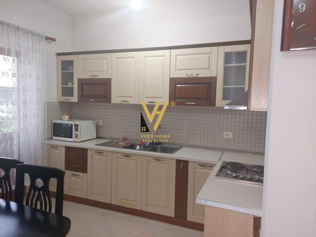 Jepet Apartament 2+1+ballkon me qera ne Don Bosko 120 m2 2