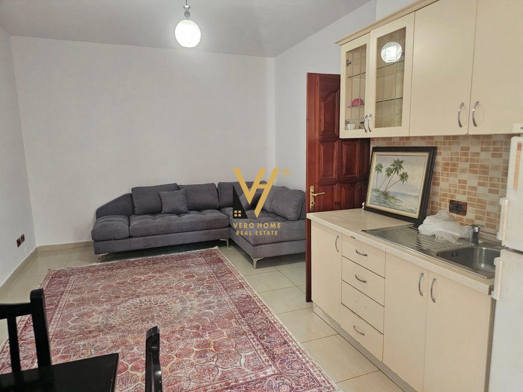 JEPET APARTAMENT 1+1 ME QERA TE CONCORD CENTER 50.000 LEKE
