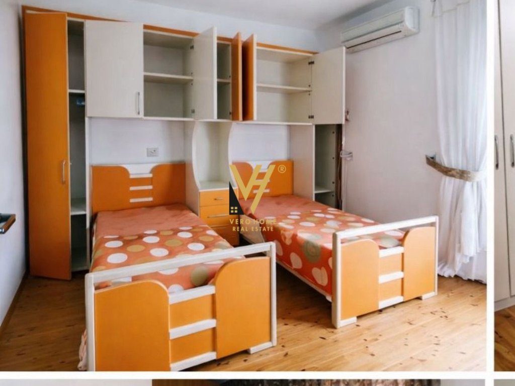 JEPET HYRJE 2+1 ME QIRA NE SAUK I VJETER 40.000 LEKE 3