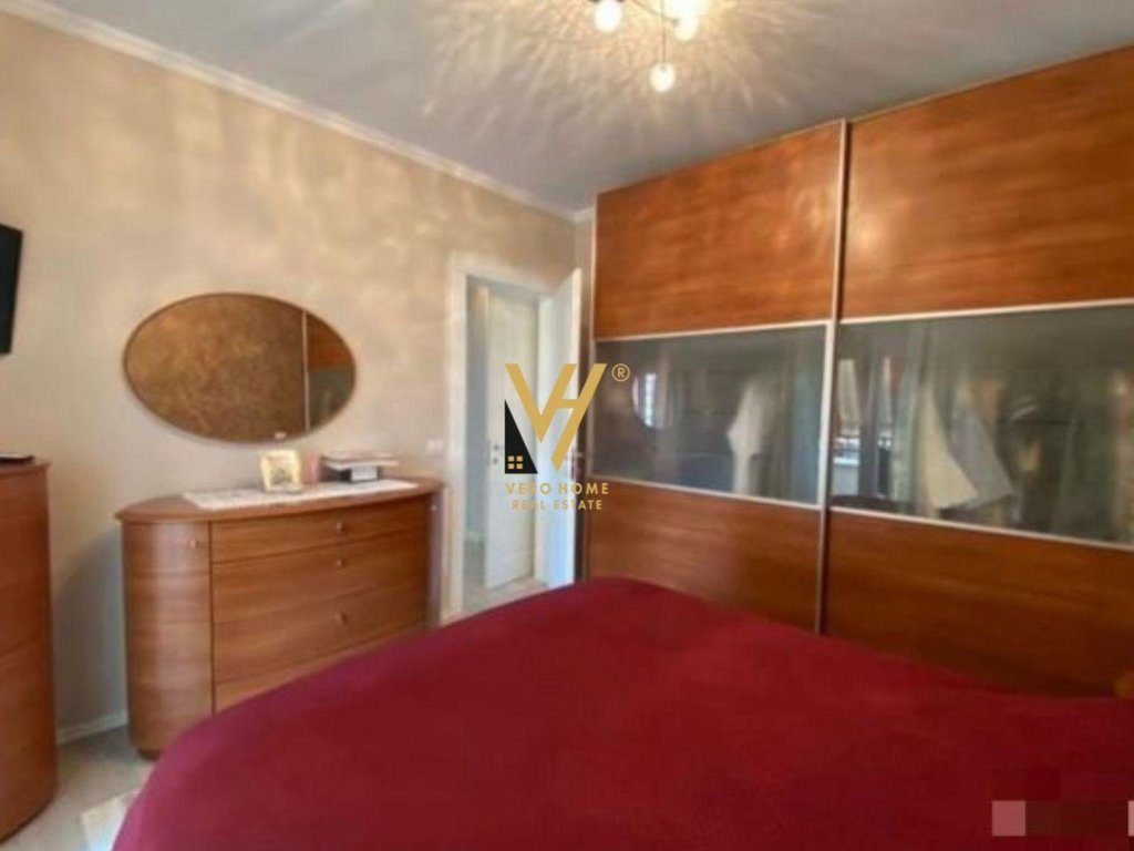 JEPET APARTAMENT 3+1+2+BLK ME QERA TE RRUGA E ELBASANIT 1.000 EURO 4