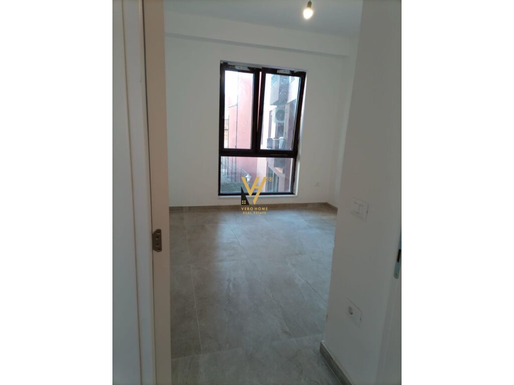 SHITET APARTAMENT 2+1 TE MYSLYM SHYRI 230.000 EURO