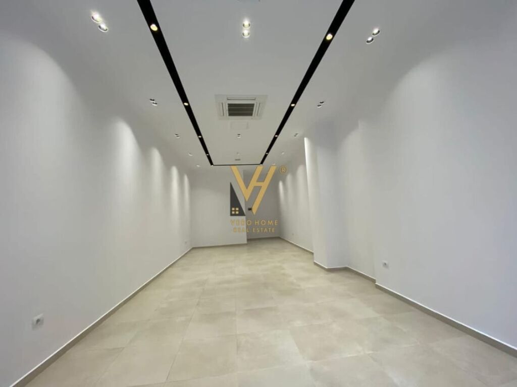 Jepet dyqan me qera te Bulevardi i Ri 60 m2 1