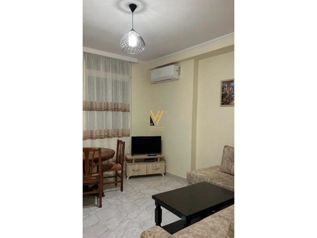 JEPET APARTAMENT 1+1 ME QIRA TE STADIUMI DINAMO 45.000 LEKE 3