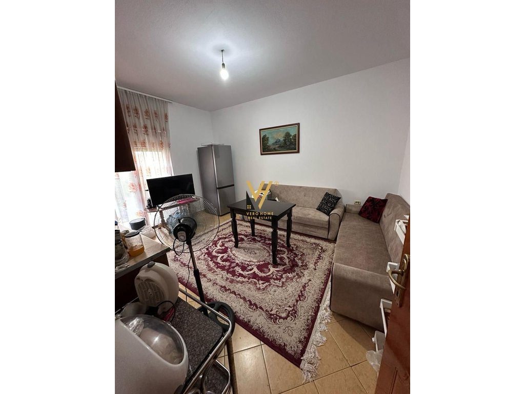 JEPET APARTAMENT 2+1+VERANDE ME QERA TE BULEVARDI I RI 45.000 LEKE