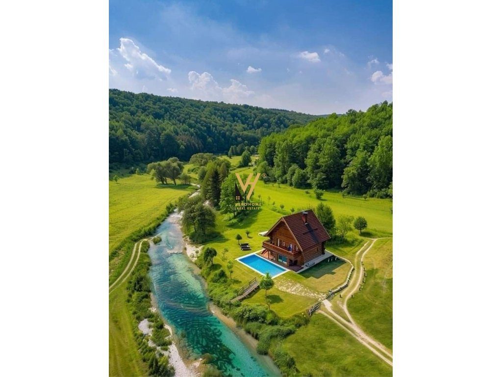 SHITET TOKE ARE 4.387 M2 NE KASHISHT, FIER 90.000 EURO