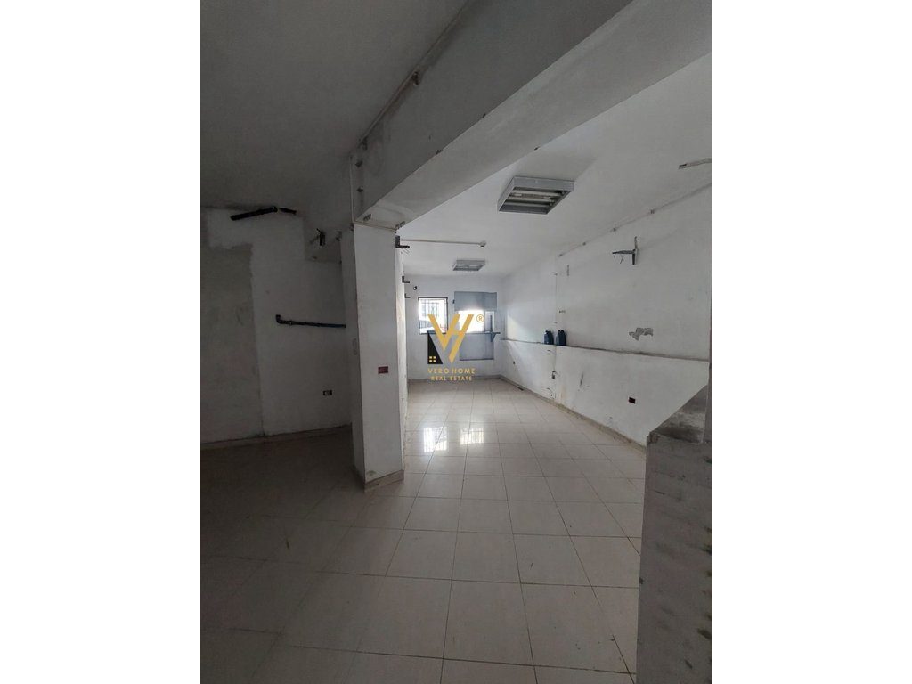 SHITET AMBJENT BIZNESI 996 M2 TE ALI DEMI 1.600.000 EURO 4