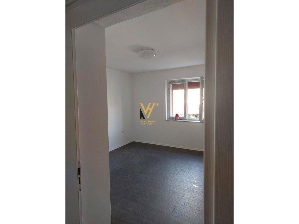 JEPET APARTAMENT 1+1+BLK ME QIRA TE RRUGA BARDHYL 53.000 LEKE