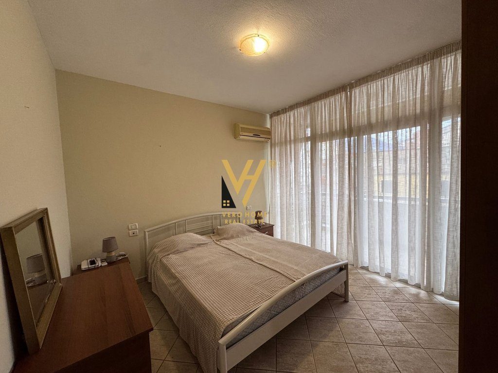 JEPET APARTAMENT 1+1+BLK ME QERA TE ALI DEMI 550 EURO 3