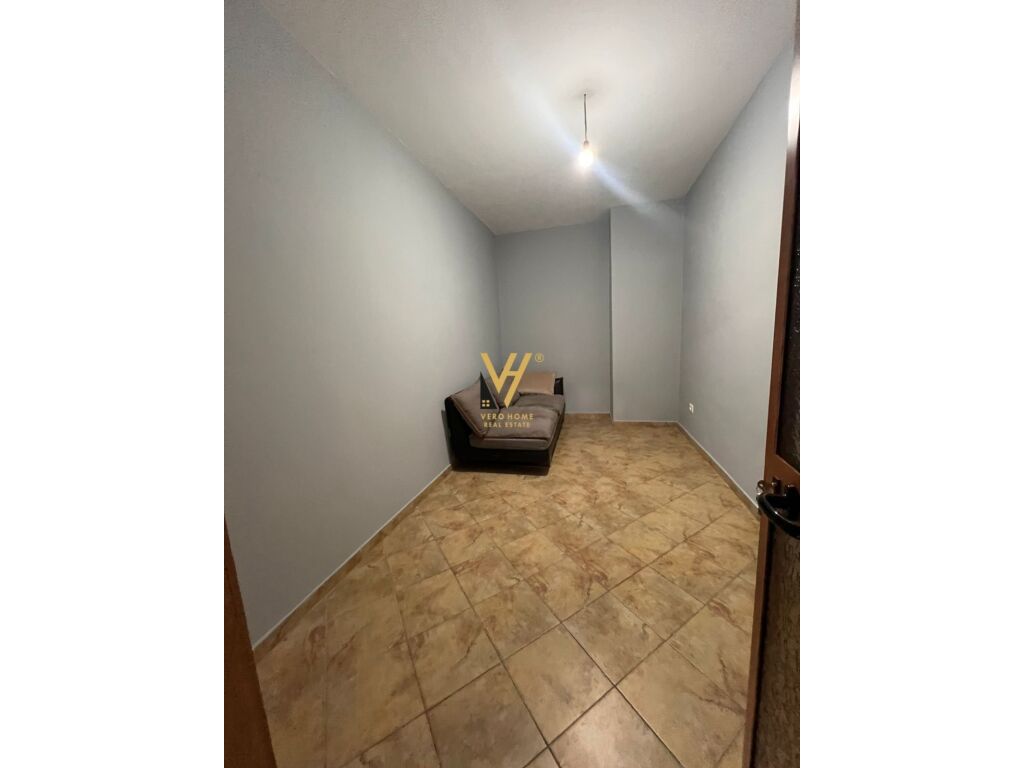 Jepet Zyre me qera te Cirku ne Qender 70 m2 2