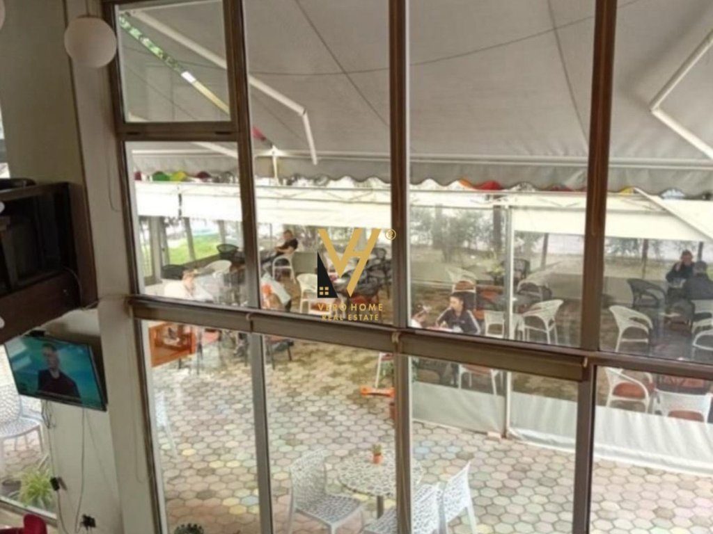 SHITET LOKAL 150M2 TE PALLATET ÇABEJ 135.000 EURO 2