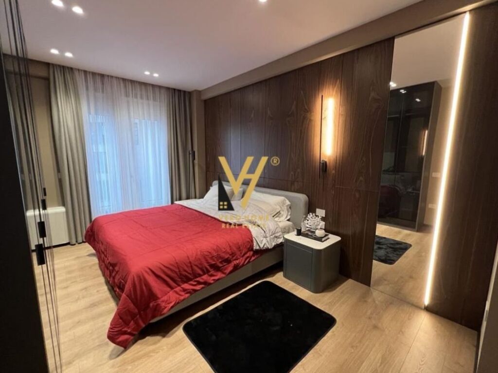 Shitet Apartament 2+1+2posta Parkimi te Rruga e Kosovareve 112 m2 4