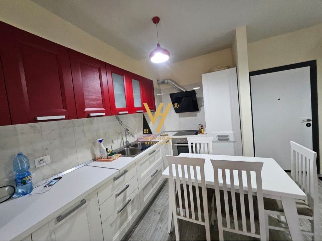 JEPET APARTAMENT 1+1+BLK ME QERA YZBERISHT 45.000 LEKE 2